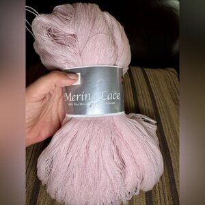 Merino Lace Yarn in Soft Pink